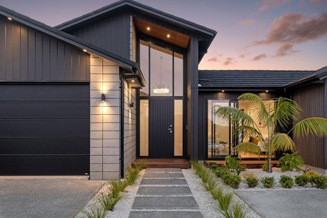 Photo of property in 56 Kewa Road, Albany Heights, Auckland, 0632