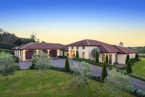 Photo of property in 61a Whitford Park Road, Whitford, Manurewa, 2576