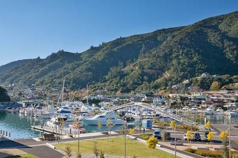 Photo of property in Oxleys Rock Apartments, 204/6 London Quay, Picton, 7220