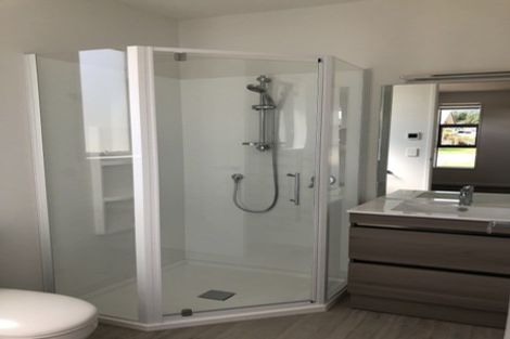 Photo of property in 18 Brewster Crescent, Lake Hawea, 9382