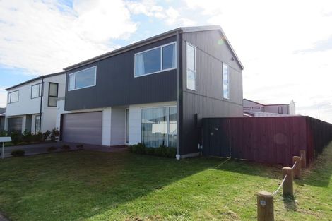 Photo of property in 11 George West Square West, Wigram, Christchurch, 8025