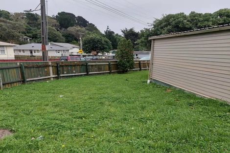 Photo of property in 28 Durham Street, Cannons Creek, Porirua, 5024