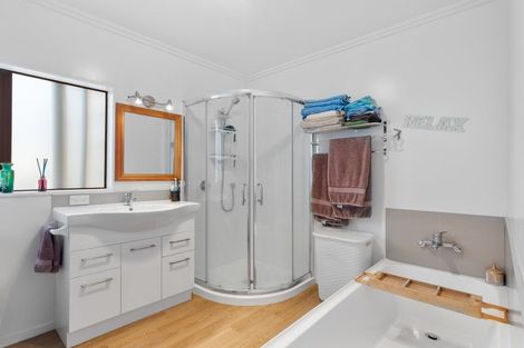 Photo of property in 196a Bartholomew Road, Levin, 5510