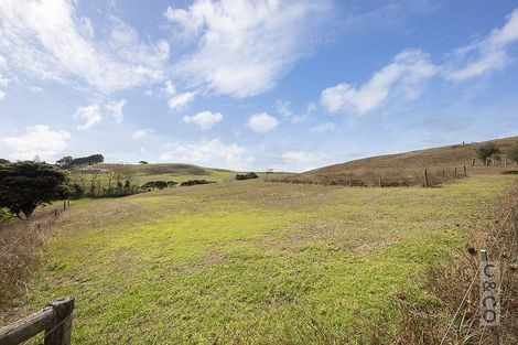 Photo of property in 231 Taiapa Road, Muriwai, Waimauku, 0881