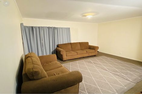 Photo of property in 2/9 George Street, Mangere East, Auckland, 2024