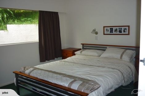 Photo of property in 3c Peckham Grove, Tawa, Wellington, 5028