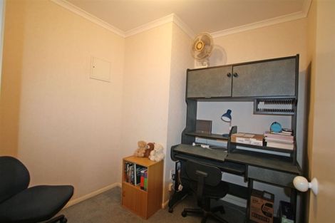 Photo of property in 3a Meade Place, Bell Block, New Plymouth, 4312