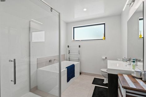 Photo of property in 7 Clover Lane, Lake Hayes, Queenstown, 9304