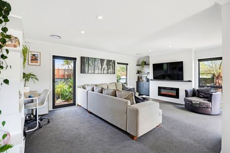 Photo of property in 6 Duggan Drive, Owhata, Rotorua, 3010
