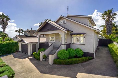 Photo of property in 2 Bayview Road, Hauraki, Auckland, 0622