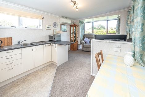 Photo of property in 10 Gonville Avenue, Gonville, Whanganui, 4501