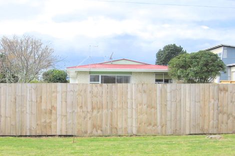 Photo of property in 114b Exeter Road, Whangamata, 3620