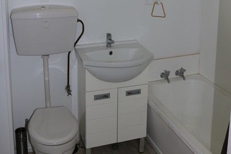 Photo of property in 143 Cobham Drive, Hamilton East, Hamilton, 3216