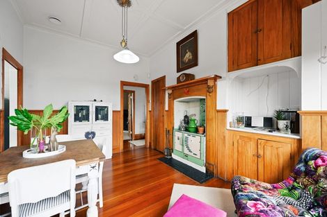 Photo of property in 106 Forest Lake Road, Forest Lake, Hamilton, 3200