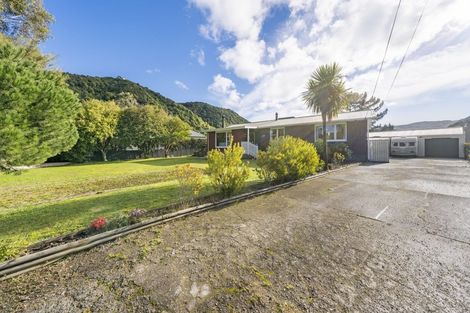 Photo of property in 70 Maymorn Road, Te Marua, Upper Hutt, 5018
