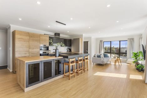 Photo of property in 25 Whale Bay Rise, Gulf Harbour, Whangaparaoa, 0930