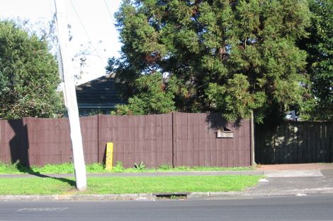 Photo of property in 22 Cambridge Terrace, Papatoetoe, Auckland, 2025