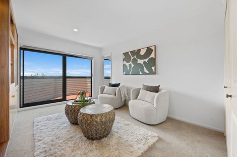 Photo of property in 216 Whitford Road, Shamrock Park, Auckland, 2016