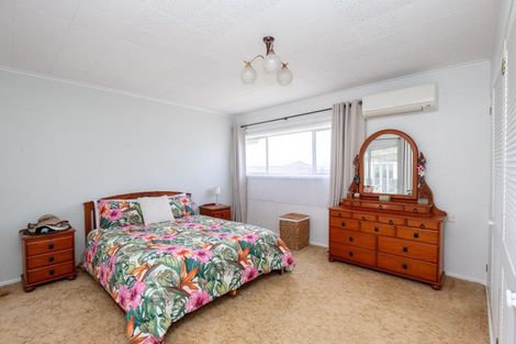 Photo of property in 108 Pipiroa Road, Ngatea, 3503