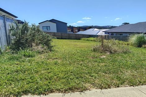 Photo of property in 11 Makomako Drive, Orewa, 0931