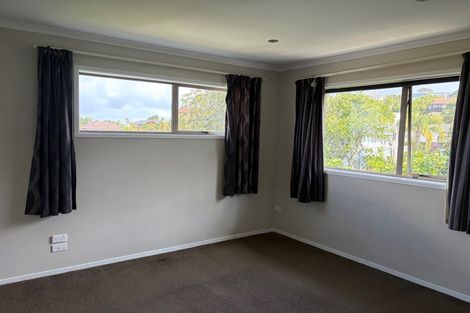 Photo of property in 224 Glamorgan Drive, Northcross, Auckland, 0630