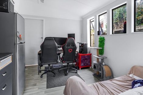 Photo of property in 1 Patricia Avenue, Hamilton East, Hamilton, 3216