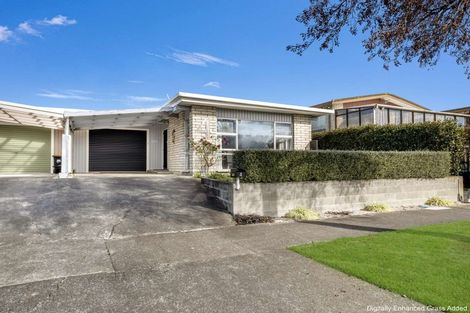 Photo of property in 2 Langley Avenue, Milson, Palmerston North, 4414