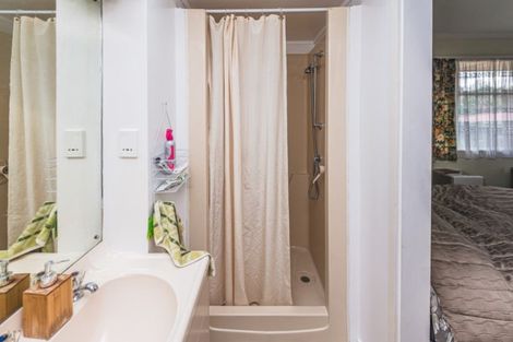 Photo of property in 63 Great North Road, Saint Johns Hill, Whanganui, 4501