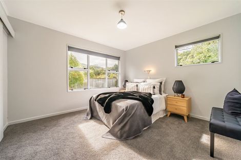 Photo of property in 34 Whirinaki Crescent, Heretaunga, Upper Hutt, 5018