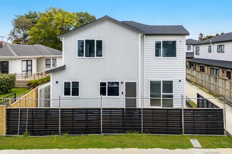 Photo of property in 121 Tui Road, Whangamata, 3620