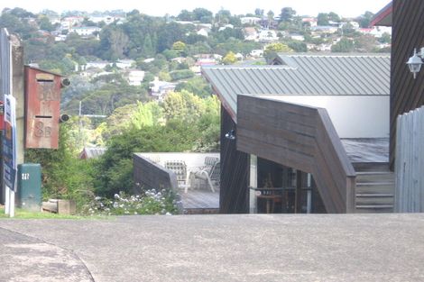 Photo of property in 1/8 Heathglen Place, Bayview, Auckland, 0629