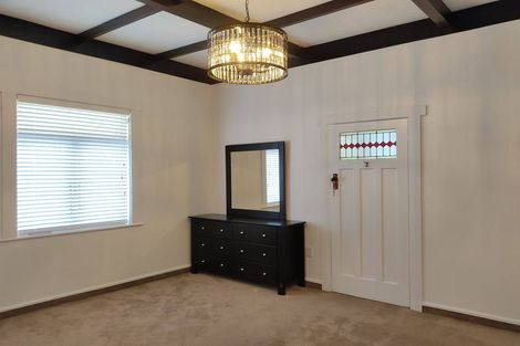 Photo of property in 1 Adam Street, Greenlane, Auckland, 1051
