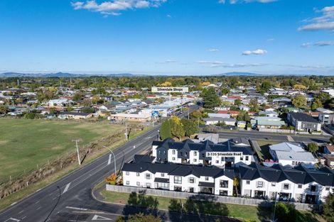 Photo of property in 3/135 Silverdale Road, Hillcrest, Hamilton, 3216