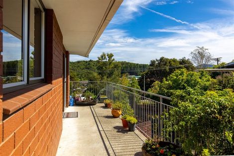 Photo of property in 103b Milton Terrace, Picton, 7220