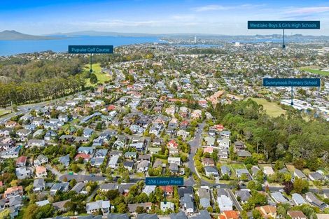 Photo of property in 2/56 Lavery Place, Sunnynook, Auckland, 0632