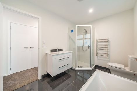 Photo of property in 61a Wyndrum Avenue, Waterloo, Lower Hutt, 5011