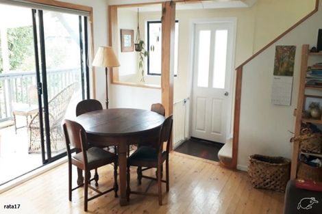 Photo of property in 31 Ocean Road, Surfdale, Waiheke Island, 1081