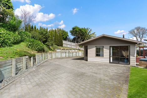 Photo of property in 26 Cypress Crescent, Pukete, Hamilton, 3200
