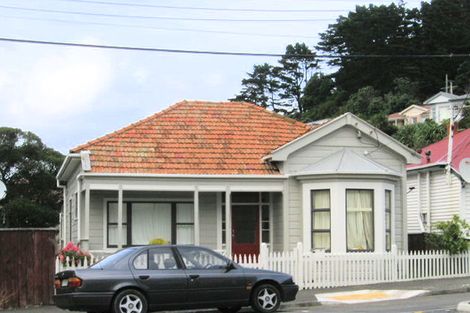 Photo of property in 17 Medway Street, Island Bay, Wellington, 6023