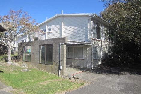 Photo of property in 31 Batchelor Street, Newlands, Wellington, 6037