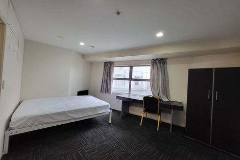 Photo of property in Empire Apartments, 1325/21 Whitaker Place, Grafton, Auckland, 1010
