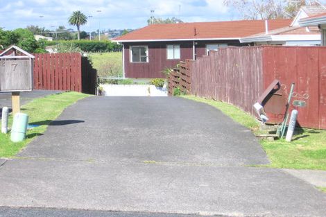 Photo of property in 1/7 Anna Watson Road, Half Moon Bay, Auckland, 2012