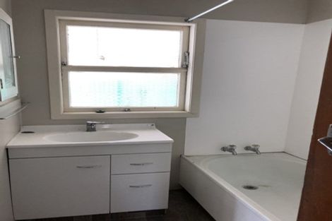 Photo of property in 3 Panair Crescent, Hillcrest, Hamilton, 3216