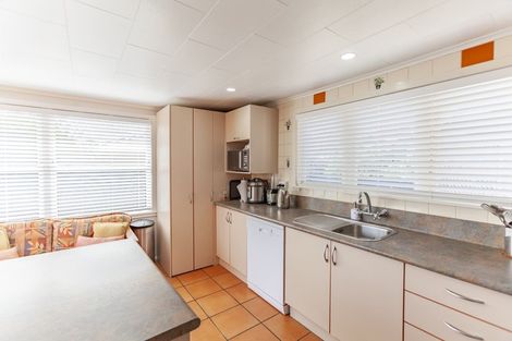 Photo of property in 17 Harris Street, Greenmeadows, Napier, 4112