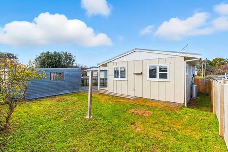 Photo of property in 47 Gray Avenue, Paraparaumu Beach, Paraparaumu, 5032