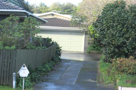 Photo of property in 9 Freshney Place, Hillpark, Auckland, 2102