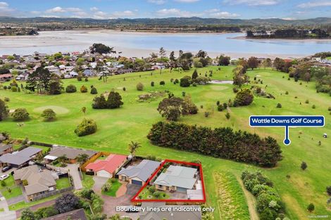 Photo of property in 40 Blackwood Drive, Wattle Downs, Auckland, 2103
