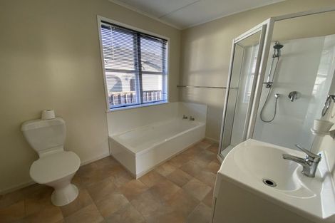 Photo of property in 39 Weiti Road, Orewa, 0931