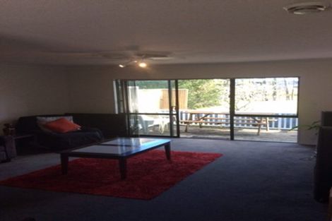 Photo of property in 2/54 Gloria Avenue, Te Atatu Peninsula, Auckland, 0610