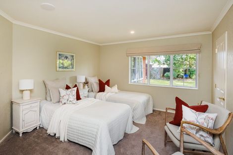 Photo of property in 10 Pastoral Lane, Hokowhitu, Palmerston North, 4410